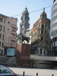 Corcéis aan de Praça D.João I