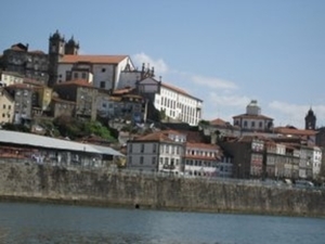 Se Cathedral vanop de Douro