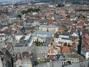 van op St-Baafstoren 1