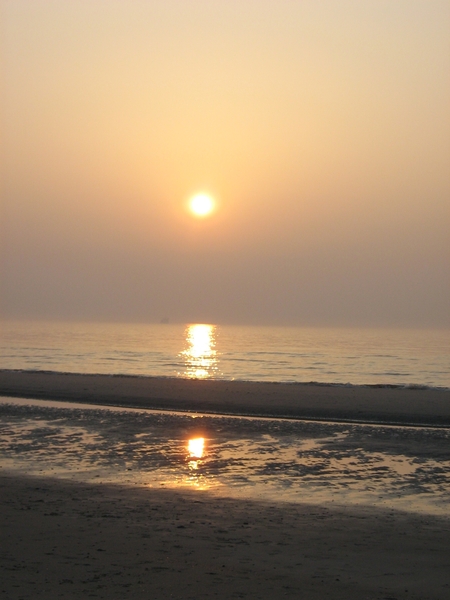 TEXEL  03-04-2009 -- Zonsondergang