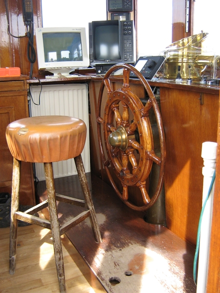 TEXEL  03-04-2009 -- Scheepskajuit vissersboot