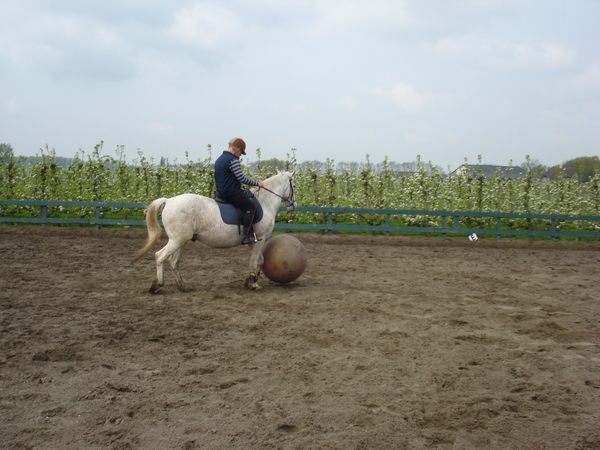 Hans op Lamour voetbal 17-04-09 4