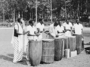 KISENYI 1958:  SERENADE