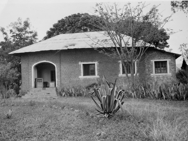 1956 - ons huis in RUGOMBO