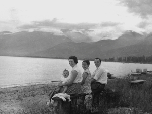 1956-Aan het Tanganika-meer in Uvira