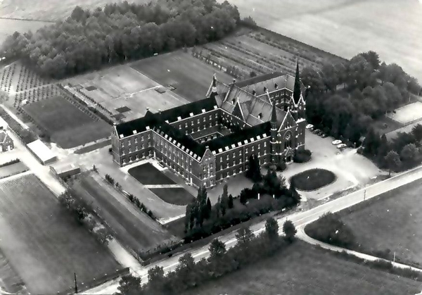 Klooster van de Paters Gerkenberg  Luchtfoto