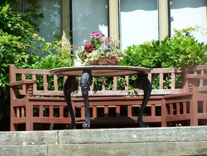 Mooi zitje op het terras van het landhuis