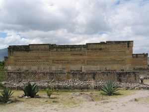 Mitla3