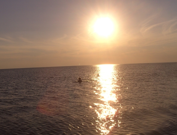 024gsb.Diep in gedachten.