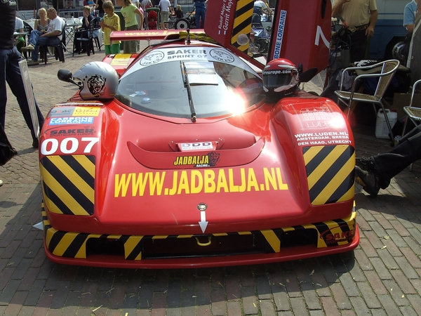 085gsb.Diep in gedachten.