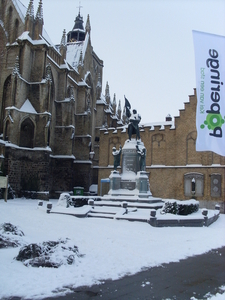 standbeeld in Poperinge