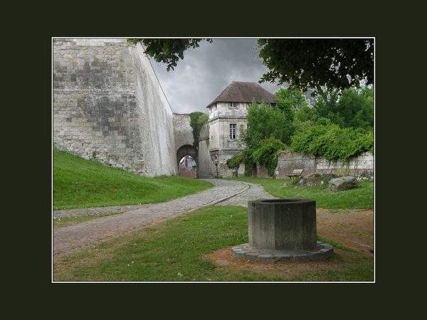 002 Picquigny Pavillon Sevignél