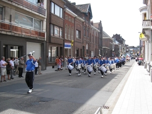 Boom 2009 Maria door vlaanderen gedragen 003