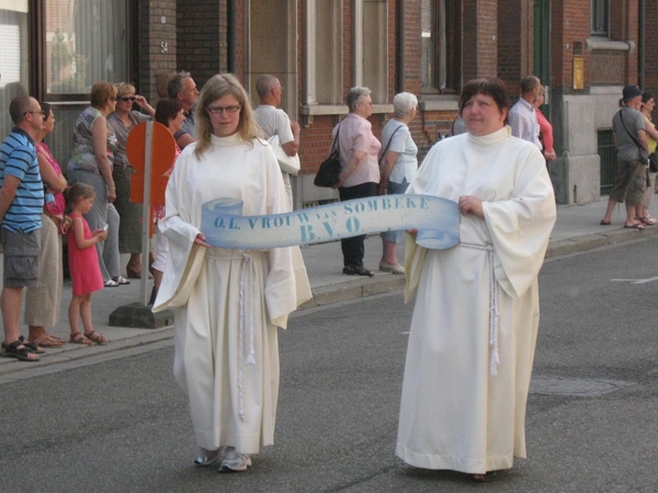 Boom 2009 Maria door vlaanderen gedragen 088