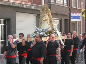 Boom 2009 Maria door vlaanderen gedragen 130