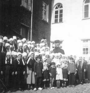 Concordia boerinnetjes en kinderen