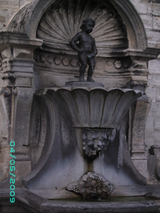 manneke pis 2