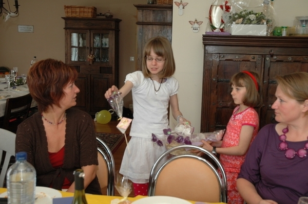 AMAI WE ZIJN HIER WEL MET VEEL HOOR !