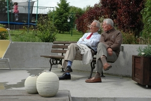 PEPEEN ZIJN BROER KEKEN VAN OP VEILIGE AFSTAND