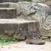 Schoenen uit voor betreden tempel