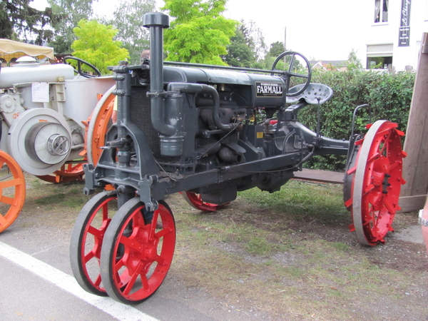 Tractor 4 (Tractovie Fronville)