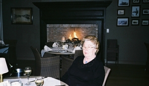 F1000023