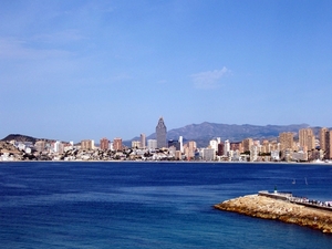 Playa de Poniente met hoogste hotel