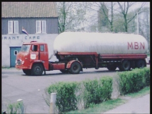 71b. Scania 32 bulk