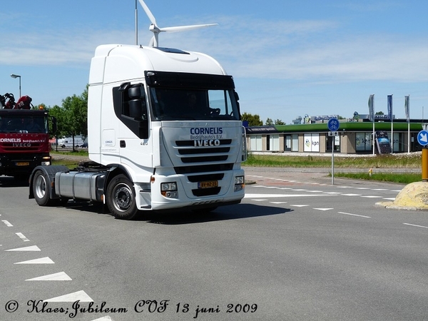 Trucks 065-border