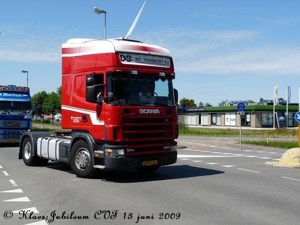 Trucks 072-border