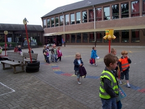 de school is uit voor Lynne en Siebe