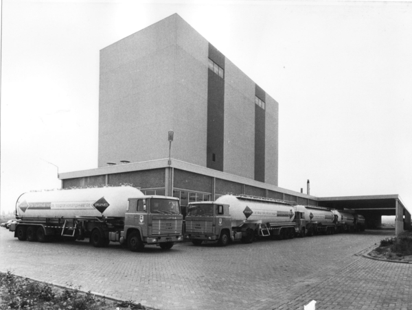 althuisius Presentatie van de bulkauto's voor de aanvoer van gron