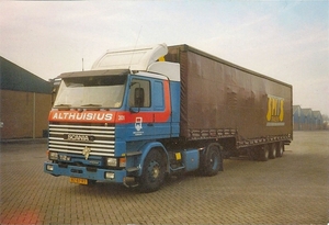 301 met Spits trailer