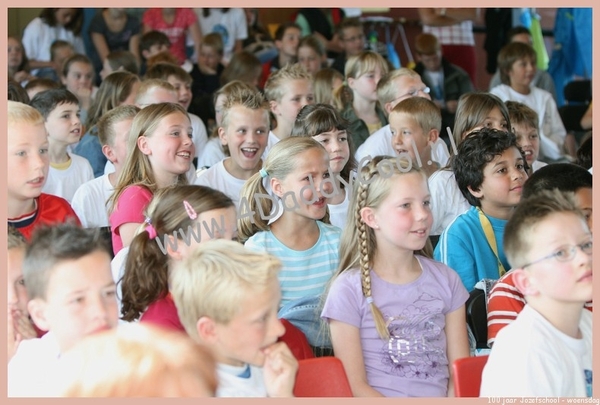 21 Mei (100)-border