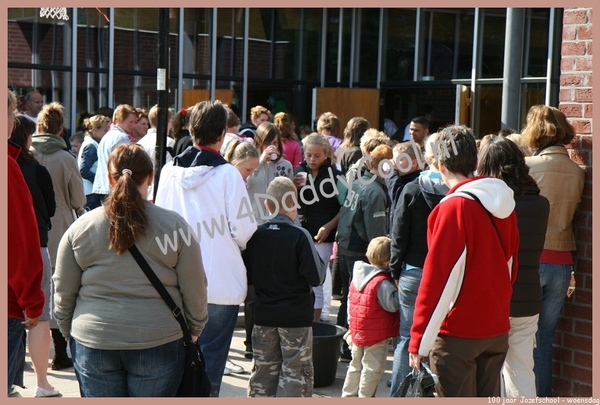 21 Mei (275)-border