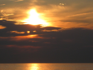 Nieuwpoort 06- 09de zon als een vuurbol