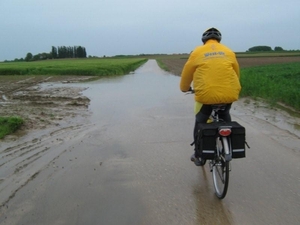 Fiets Westuit Hoegaarden 2009 036