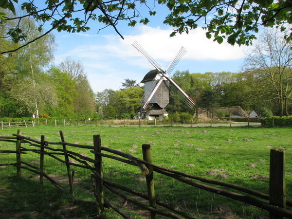 En zo draaien de wieken......de wieken draaien zo.....