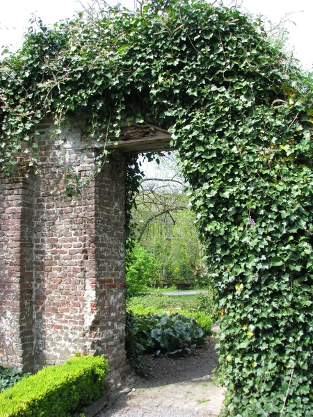 Kruip dore...sluip dore.......