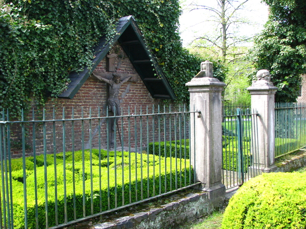 Even stilstaan bij het kruis.....