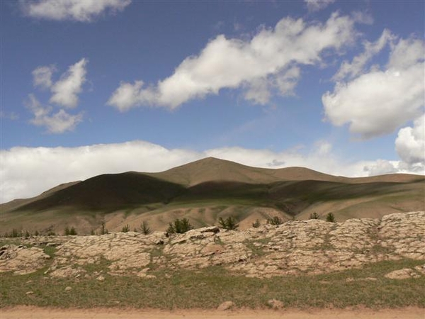 MONGOLI�1 00448 (Small)