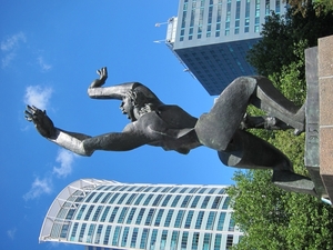 Verwoeste_stad_Ossip_Zadkine_1951