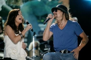 MARTINA MCBRIDE & KID ROCK