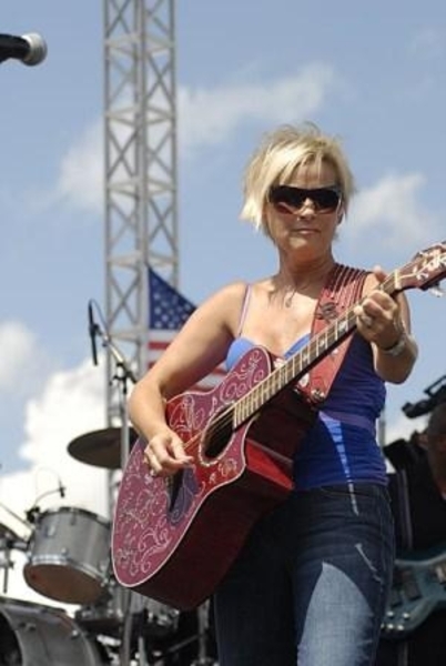 LORRIE MORGAN