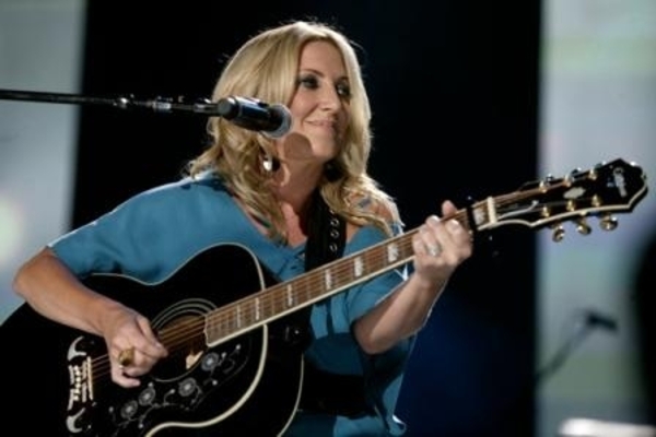 LEE ANN WOMACK