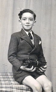 Robert 19451
