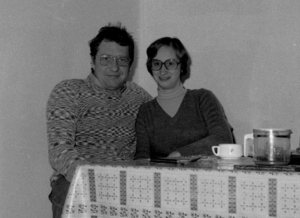 Jean + Lis in keuken 1979