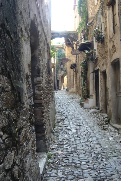 01204Bussana Vecchia