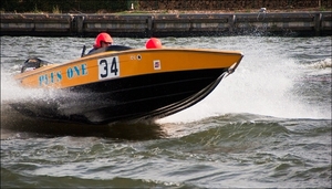 raceboot26