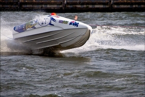 raceboot33